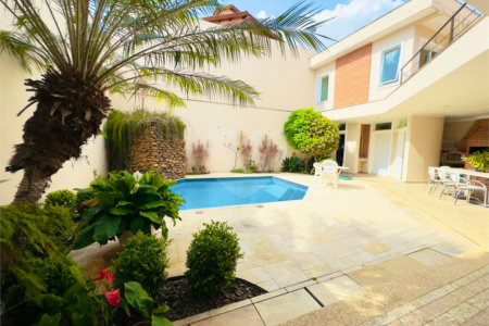 Casa à venda com 4 quartos, sendo 3 suítes,  no condomínio Village Vert, Sorocaba - SP