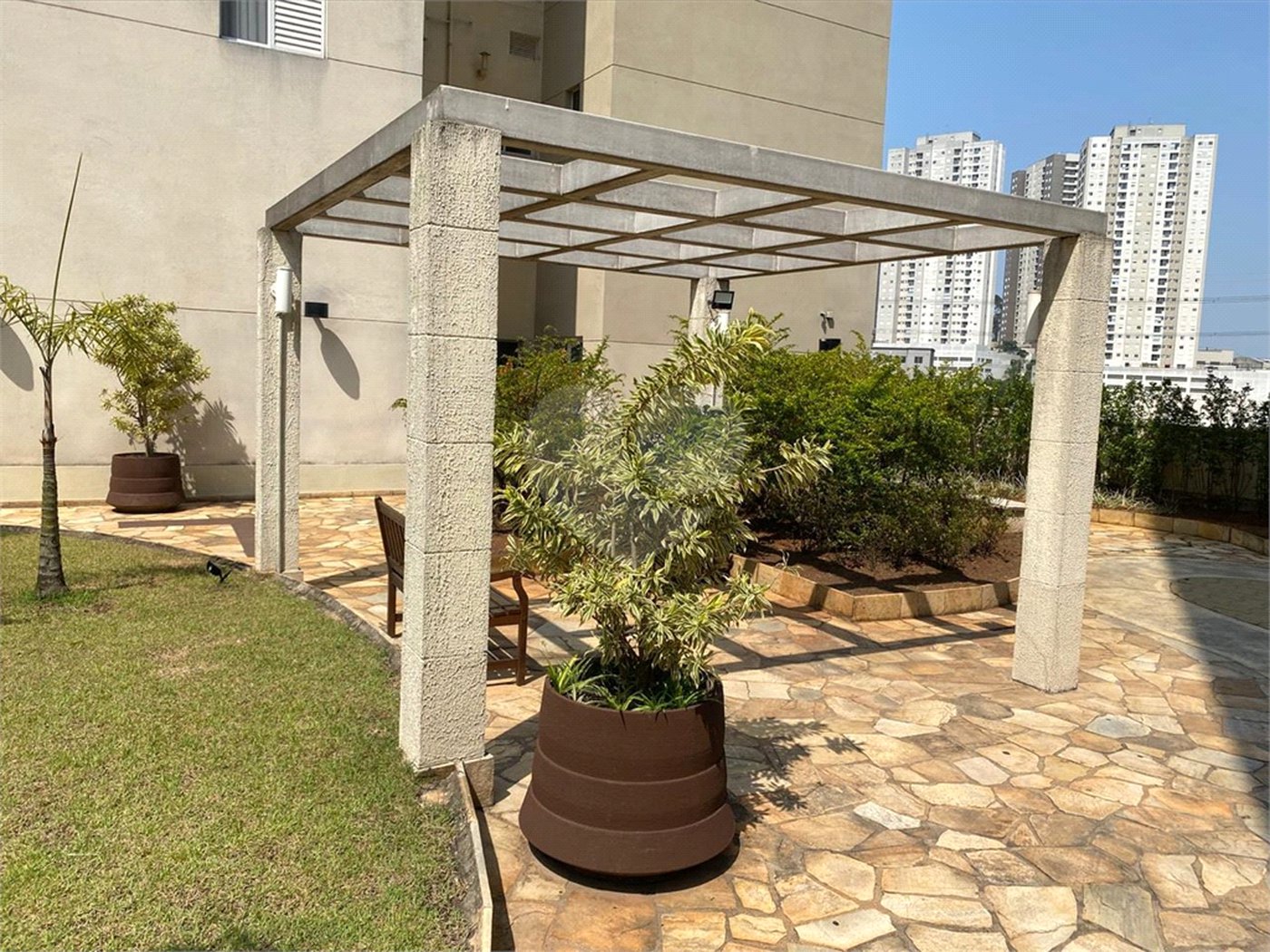 Apartamento à venda com 2 quartos em Parque Reboucas, São Paulo, SP