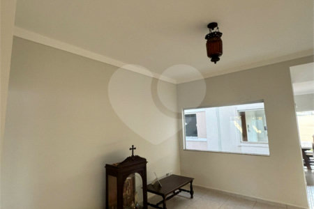 Casa à venda com 3 quartos, sendo 1 suíte, em Ipê, Três Lagoas, MS