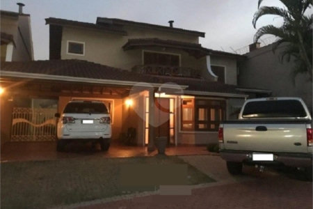 Casa à venda com 5 suítes no condomínio Jardim São Felipe, Atibaia - SP
