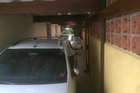 Casa à venda com 4 quartos, sendo 1 suíte, em Vila Vitório Mazzei, São Paulo, SP