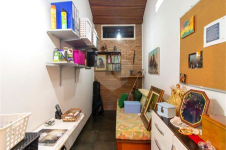 Sobrado à venda com 3 quartos, sendo 1 suíte, em Alto da Boa Vista, São Paulo, SP