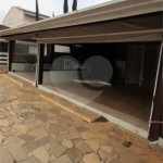 Casa à venda com 5 quartos, sendo 1 suíte, no Centro, Bom Jesus dos Perdões, SP