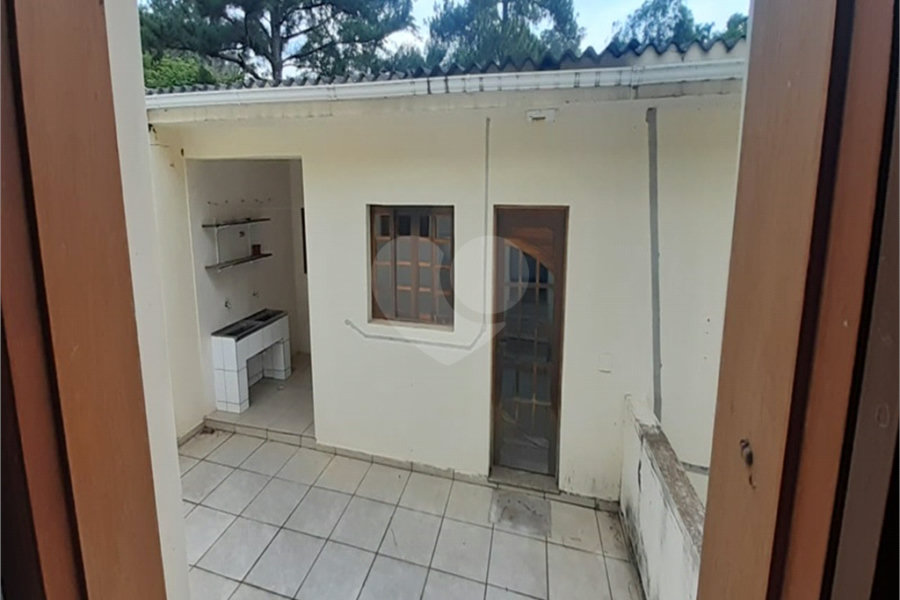 Casa à venda com 3 quartos, sendo 2 suítes, em Olho D'água, Mairiporã, SP