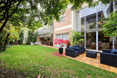 Casa à venda com 4 suítes no condomínio Ville Courchevel, São Paulo - SP