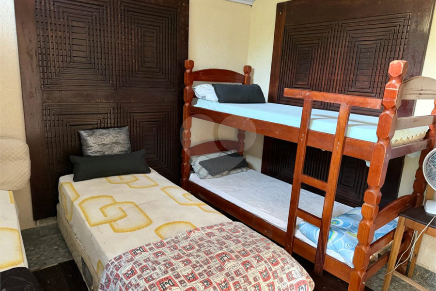 Casa à venda com 6 suítes em Massaguaçu, Caraguatatuba, SP