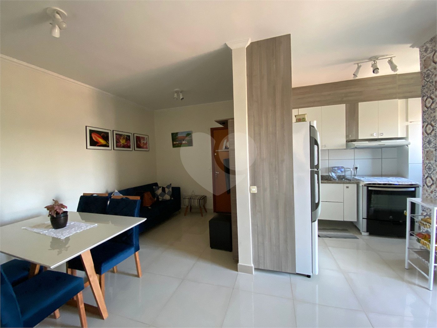 Apartamento de 2 dormitórios (1 suíte) próximo a Rodoviária
