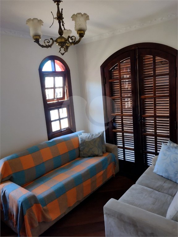 Sobrado à venda com 3 quartos, sendo 2 suítes, em Cidade Cruzeiro do Sul, Suzano, SP