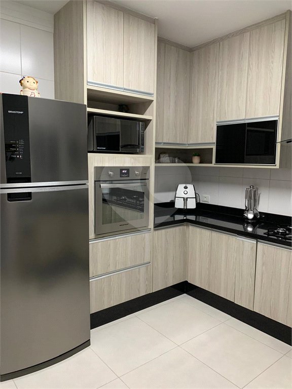 Sobrado à venda com 3 quartos, sendo 1 suíte,  em Vila Gumercindo, São Paulo, SP
