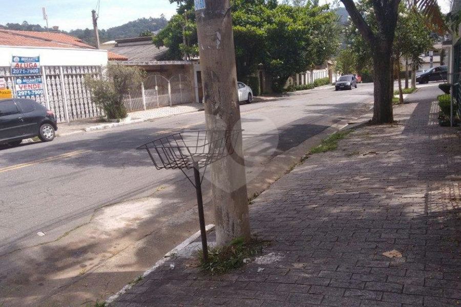 Sobrado à venda com 3 quartos, sendo 1 suíte, em Jardim Virginia Bianca, São Paulo, SP