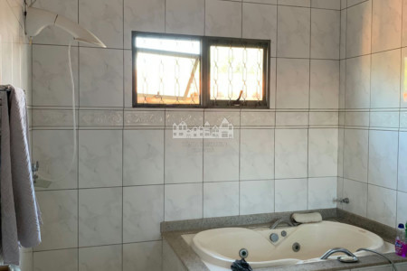 Casa à venda em Aparecida de São Manuel, São Manuel – SP, com projeto que valoriza conforto, iluminação natural e áreas de convivência.