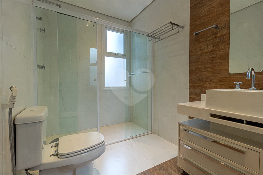 Casa à venda com 4 suítes no condomínio Las Cumbres, São Paulo - SP