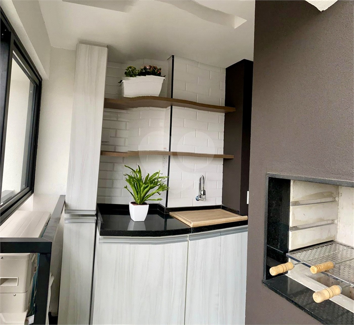 Apartamento para alugar com 3 quartos, sendo 2 suítes,  em Vila Olímpia, São Paulo, SP