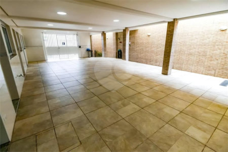 Sobrado à venda com 4 quartos, sendo 1 suíte,  em Vila Sônia, São Paulo, SP