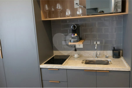 Apartamento à venda com 1 quarto em Santo Amaro, São Paulo, SP