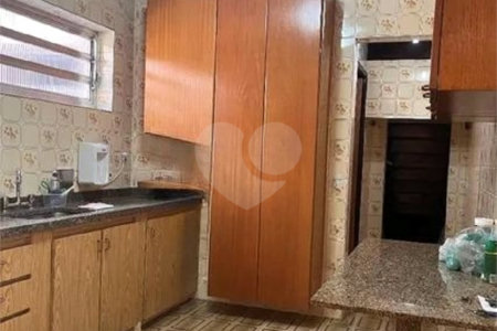 Sobrado à venda com 4 quartos, sendo 1 suíte,  em Alto da Lapa, São Paulo, SP