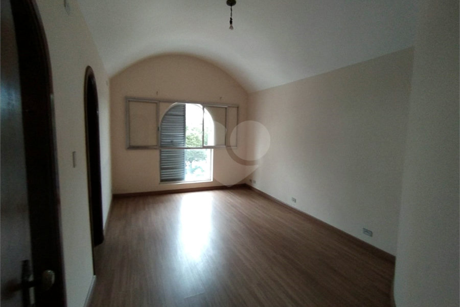 Sobrado à venda com 5 quartos, sendo 1 suíte, em Mandaqui, São Paulo, SP