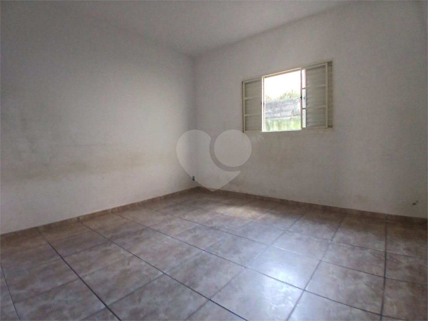 Casa à venda com 2 quartos em Jardim das Palmeiras, Atibaia, SP