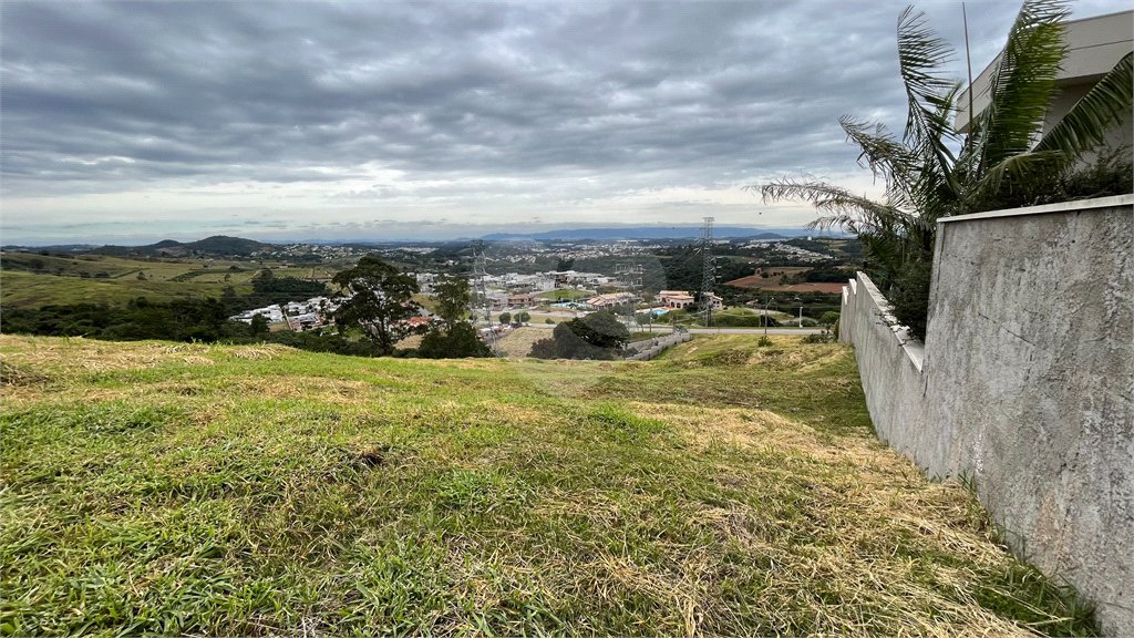Terreno à venda no condomínio Residencial Campo de Toscana, Vinhedo - SP