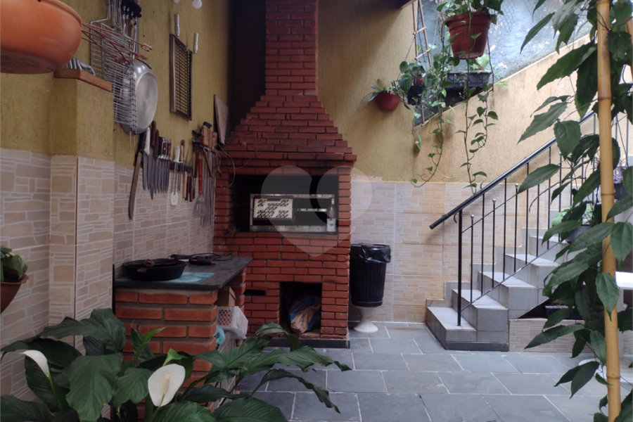 Casa à venda com 4 quartos, sendo 2 suítes, em Vila Gustavo, São Paulo, SP