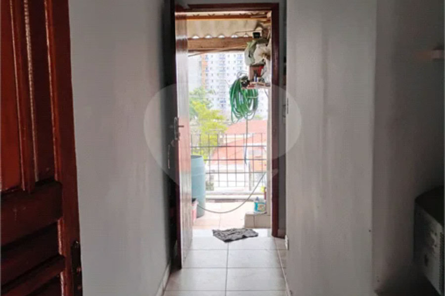 Vende-se casa na Vila Santa Catarina - Excelente oportunidade para investimento e geração de renda