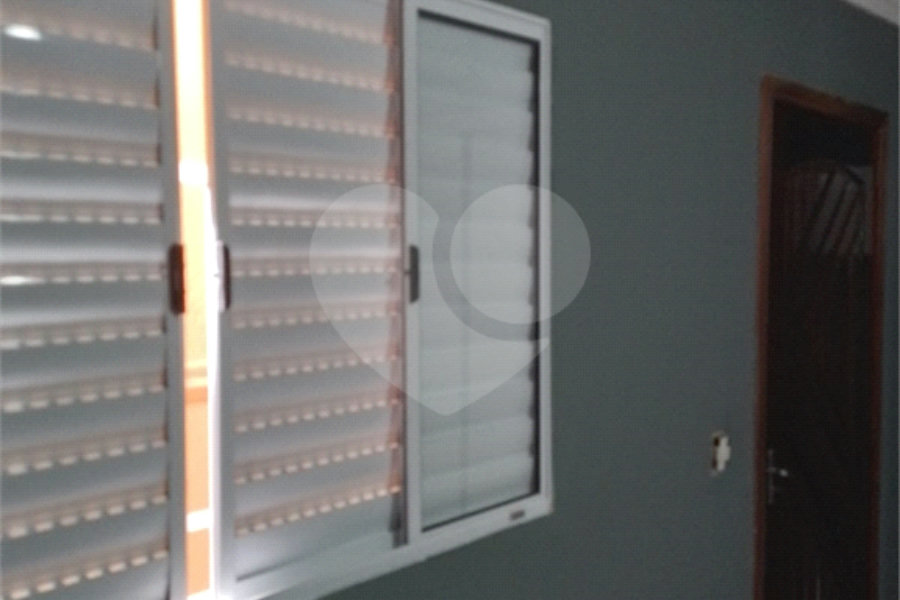 Sobrado à venda com 4 quartos no Brasilândia, São Paulo, SP