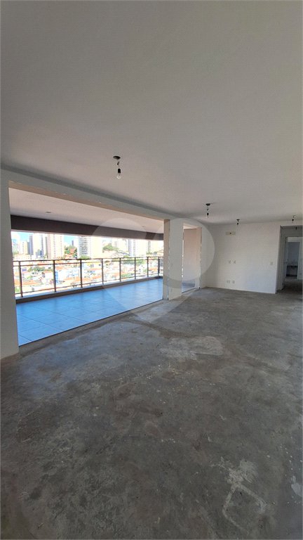 Apartamento à venda com 3 suítes em Vila Romana, São Paulo, SP