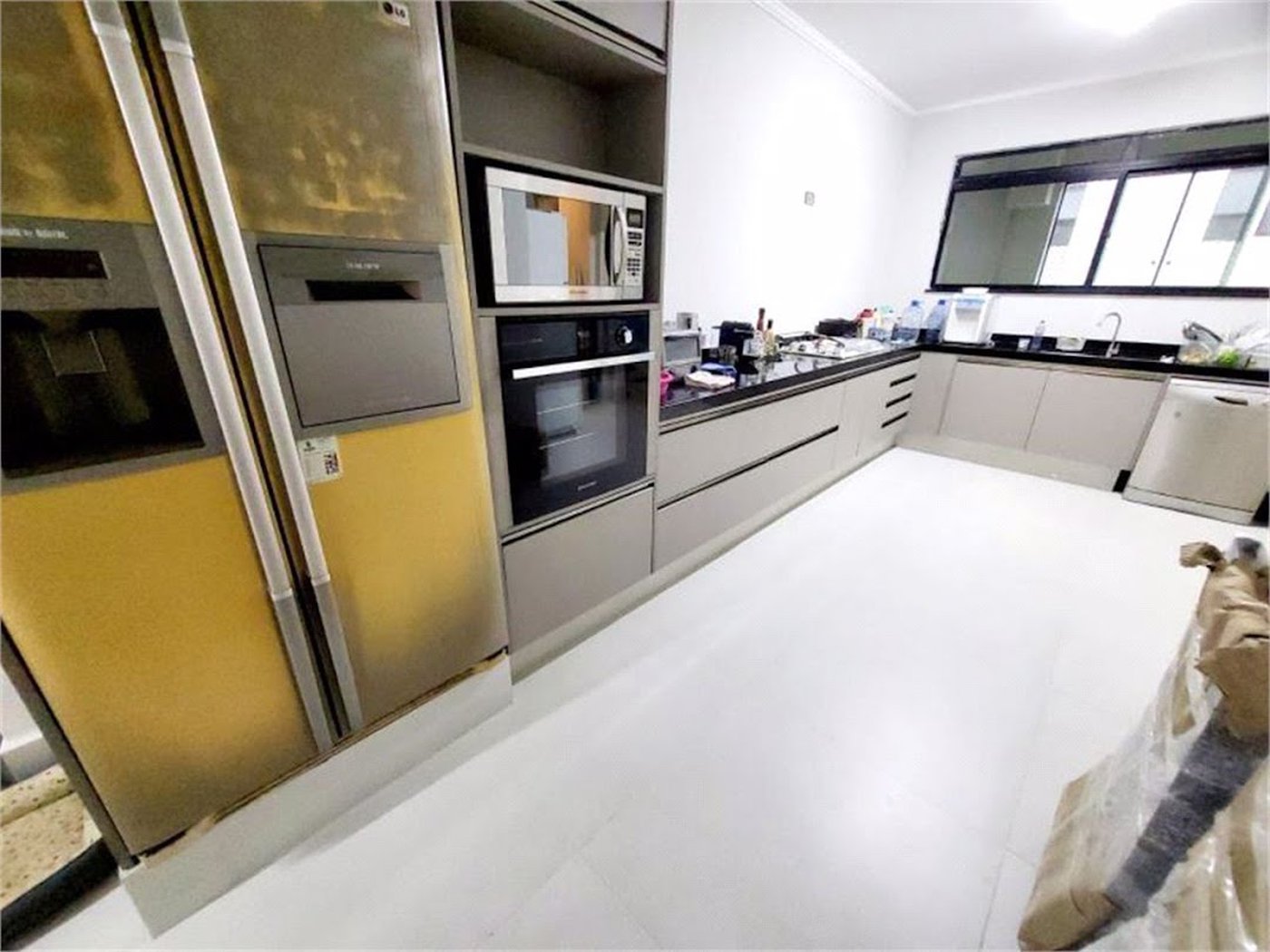Apartamento Residencial à venda, Gonzaga, Santos - AP1919.