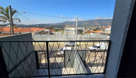 Sobrado à venda com 3 quartos, sendo 1 suíte, em Jardim do Lago, Atibaia, SP