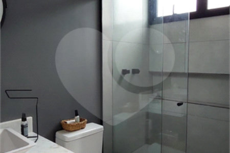 Casa à venda ou para alugar com 4 suítes no condomínio Figueira Garden, Atibaia - SP