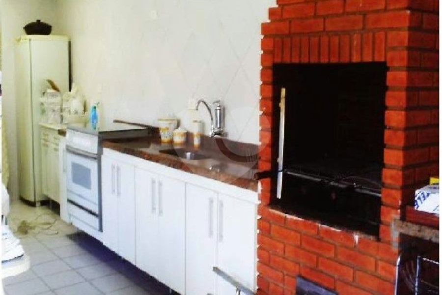 Sobrado à venda com 4 quartos, sendo 3 suítes, em Jardim São Bento, São Paulo, SP
