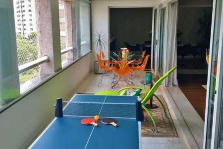 Apartamento para alugar com 4 quartos, sendo 3 suítes, em Jardim Londrina, São Paulo, SP