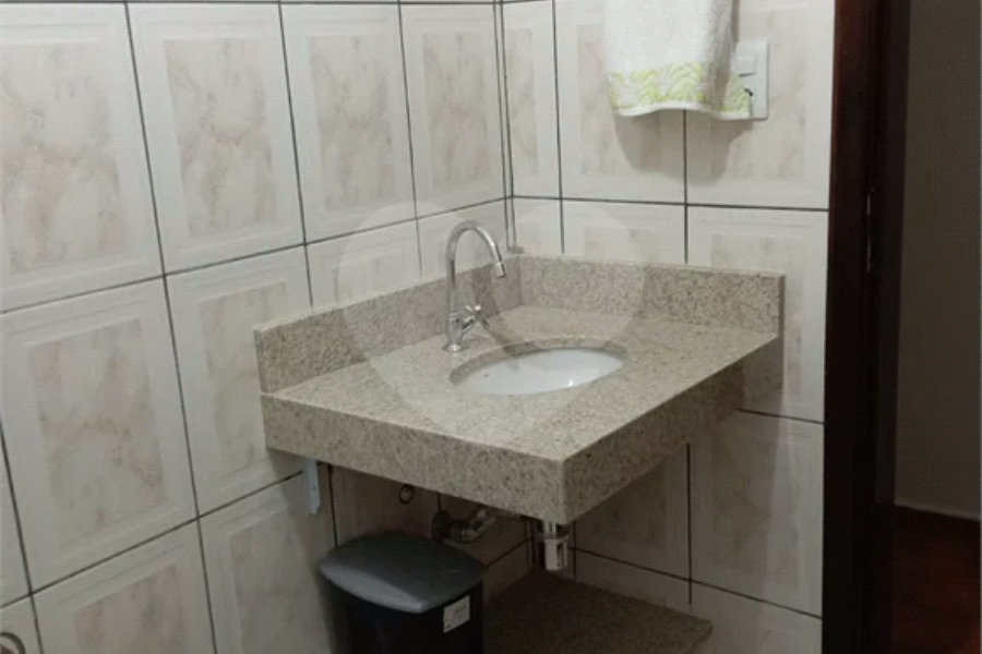 Sobrado com 3 dormitórios na Vila Ede