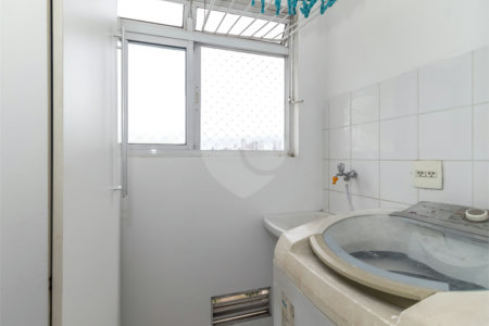 Apartamento à venda com 2 quartos em Vila Anastácio, São Paulo, SP