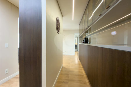Apartamento à venda com 4 quartos, sendo 2 suítes, em Pinheiros, São Paulo, SP