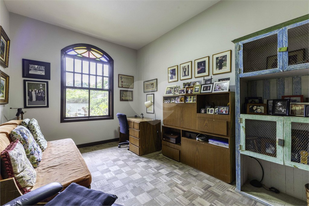 Casa à venda ou para alugar com 4 quartos, sendo 2 suítes, em Jardim Leonor, São Paulo, SP