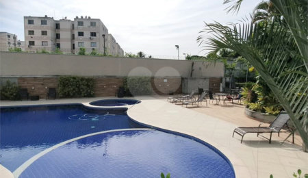 Apartamento à venda com 2 quartos em Cosmos, Rio de Janeiro, RJ