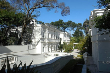 Casa à venda ou para alugar com 4 suítes no condomínio Villa Imperial, São Paulo - SP