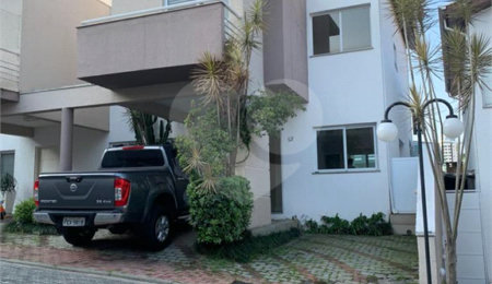 Casa à venda com 3 quartos, sendo 1 suíte,  no condomínio Vivaldi Residencial, Mogi das Cruzes - SP