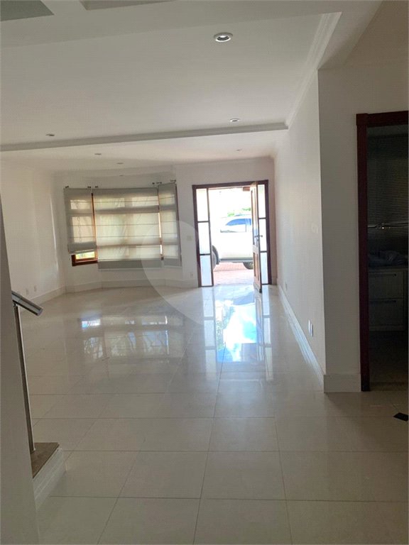 Casa à venda com 5 suítes no condomínio Jardim São Felipe, Atibaia - SP