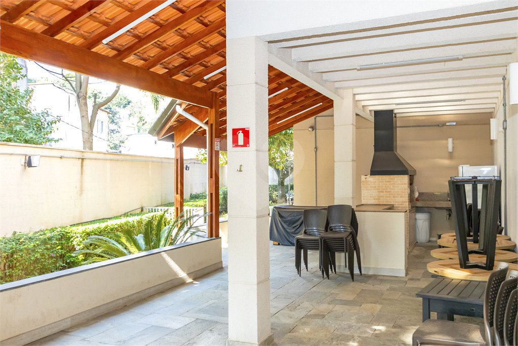 Apartamento à venda com 2 quartos, sendo 1 suíte,  em Bosque da Saúde, São Paulo, SP