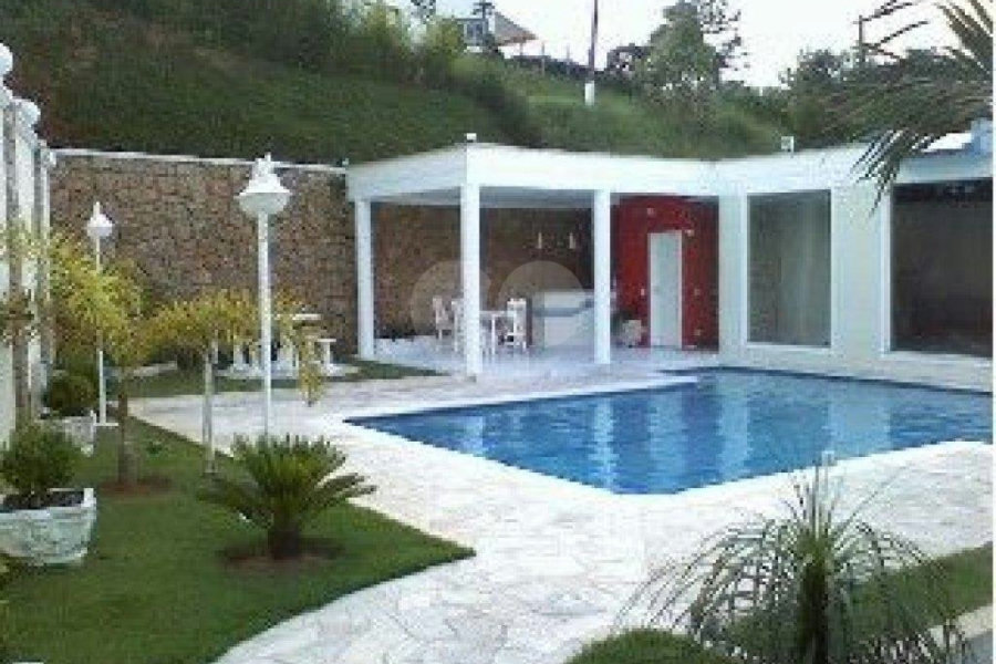Casa à venda com 3 suítes em Serra da Cantareira, Mairiporã, SP