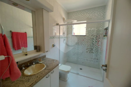 Sobrado à venda com 3 quartos, sendo 1 suíte, em Jardim Pinheiros, São Paulo, SP