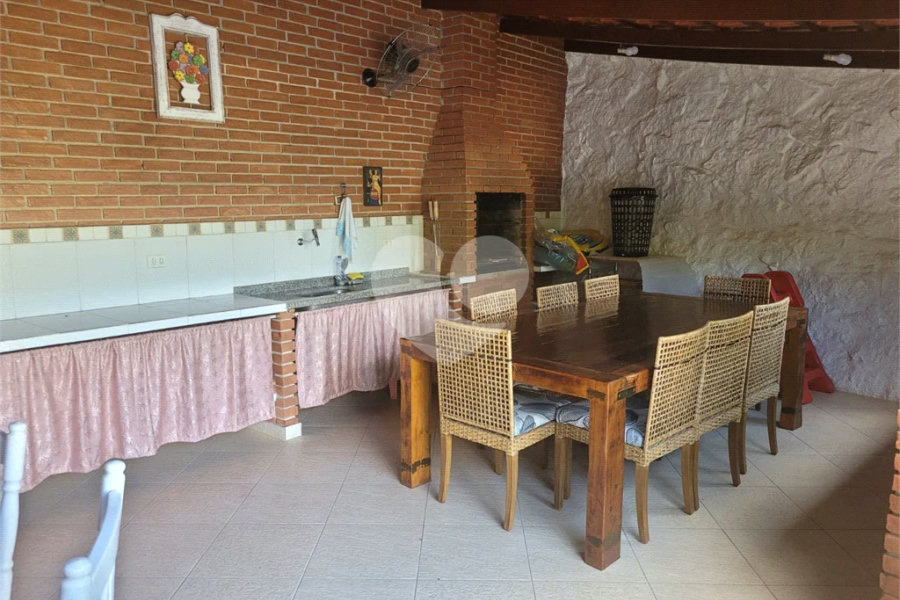 Sítio à venda com 6 quartos, sendo 3 suítes, em Serra da Cantareira, Mairiporã, SP