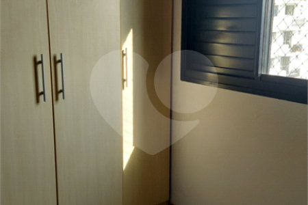 Apartamento à venda com 3 quartos, sendo 1 suíte,  em Vila Parque Jabaquara, São Paulo, SP