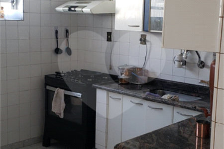 Casa à venda com 3 quartos, sendo 2 suítes,  em Parque Jabaquara, São Paulo, SP