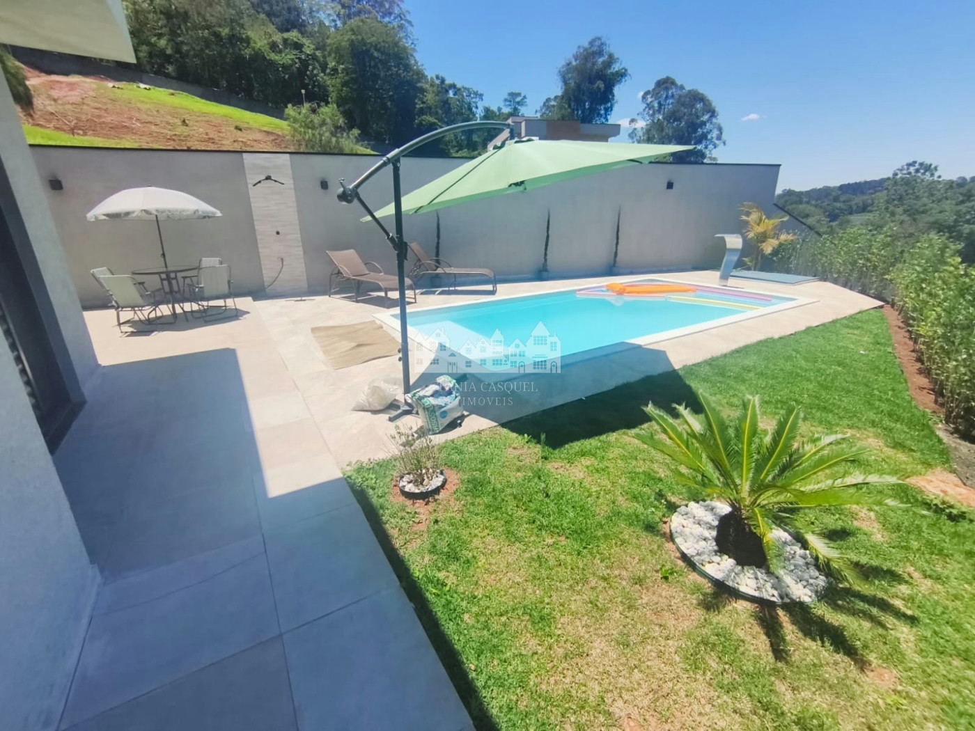 Casa à venda com 3 quartos, sendo 1 suíte,  em Condominio Quintas da Boa Vista, Atibaia, SP