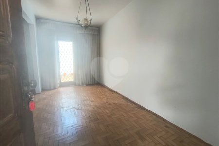 Casa à venda com 3 quartos, sendo 1 suíte, em Vila Santana, Araraquara, SP