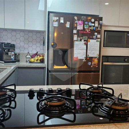 Sobrado à venda com 3 quartos, sendo 2 suítes, em Chácara Belenzinho, São Paulo, SP