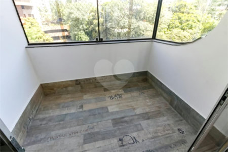 Apartamento à venda com 3 quartos, sendo 2 suítes, em Vila Andrade, São Paulo, SP